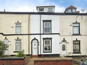Front External- click for photo gallery